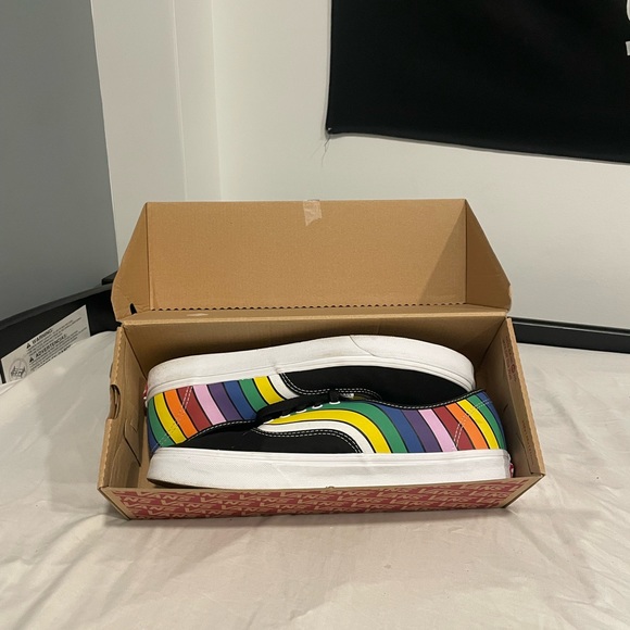 Men’s Multi Color size 13 Vans (barely worn with box) - Picture 5 of 5